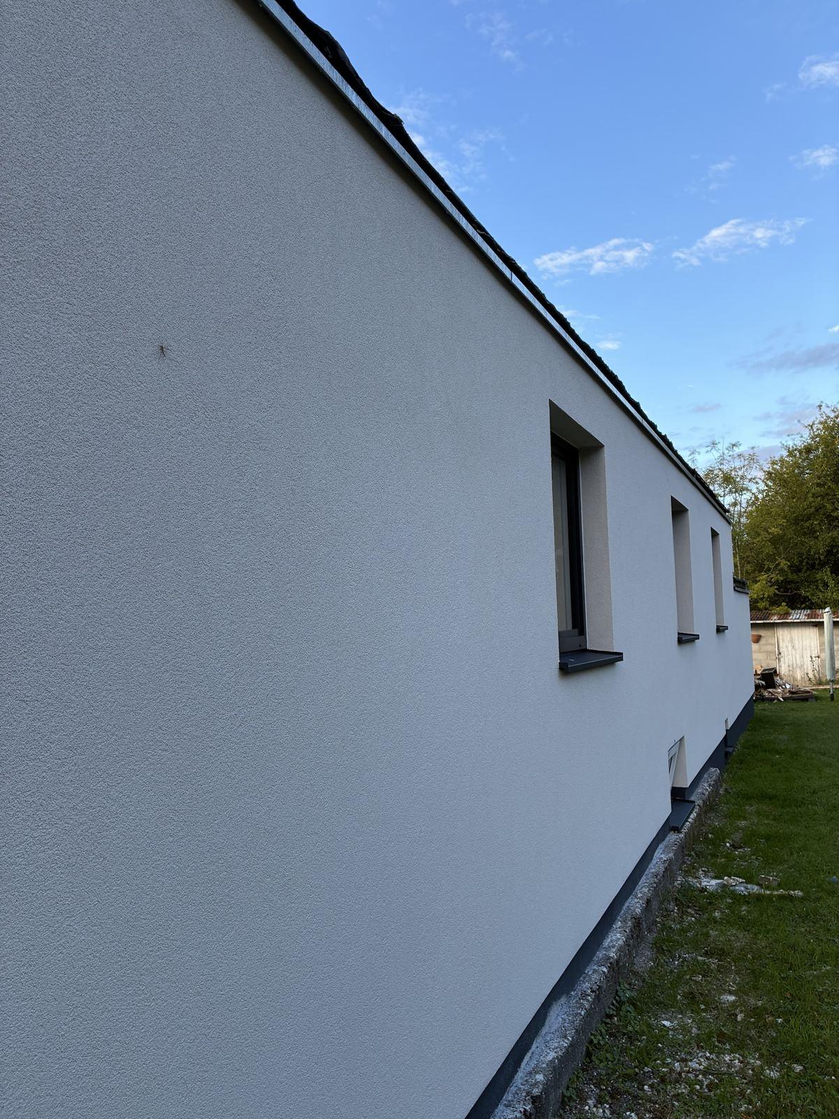 Même façade isolée et crépie