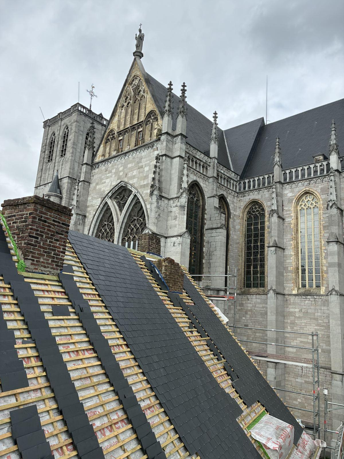 Ardoises naturelles en centre historique