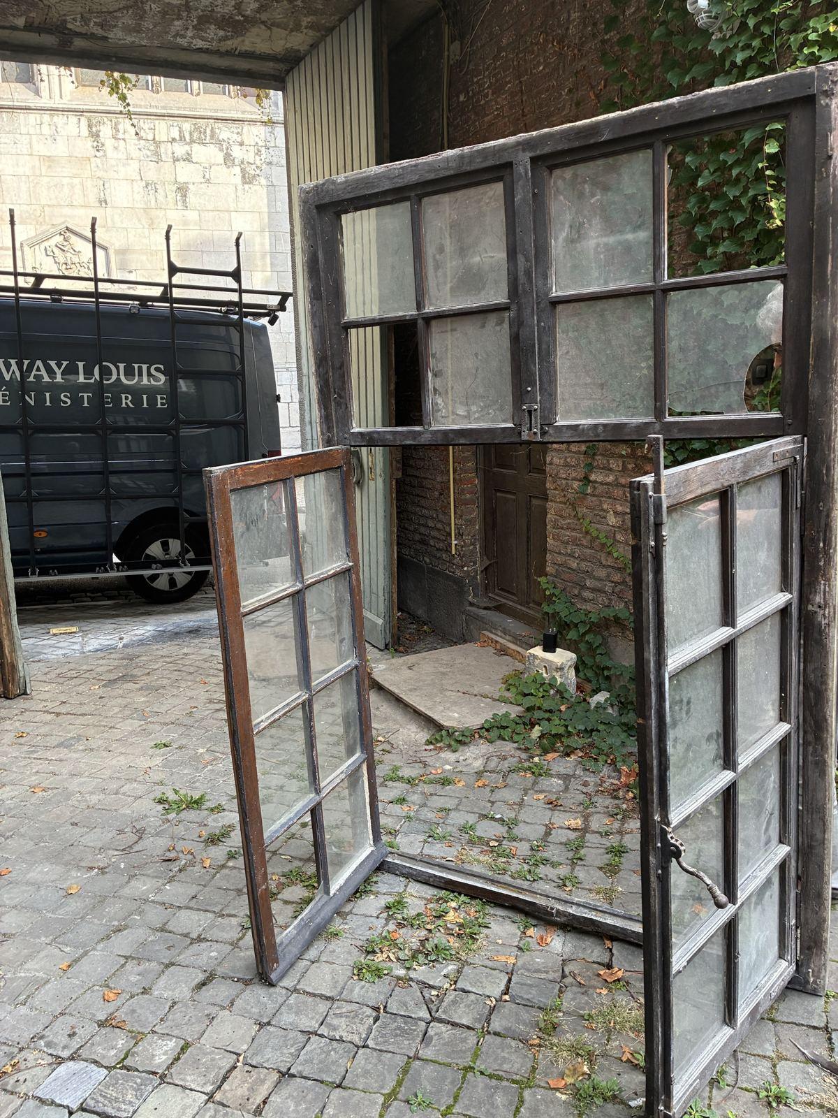Châssis anciens en bois